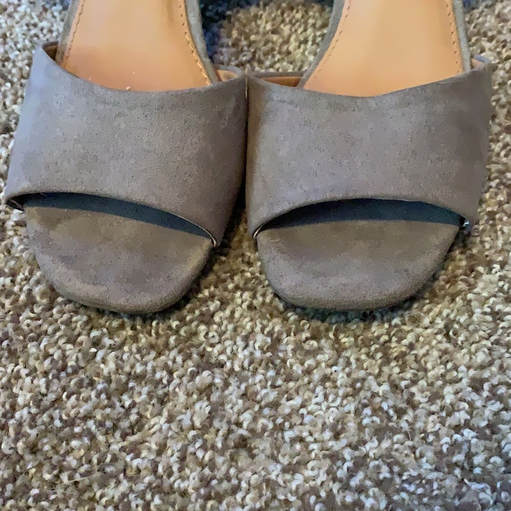 Square toe heels - Picture 4 of 4